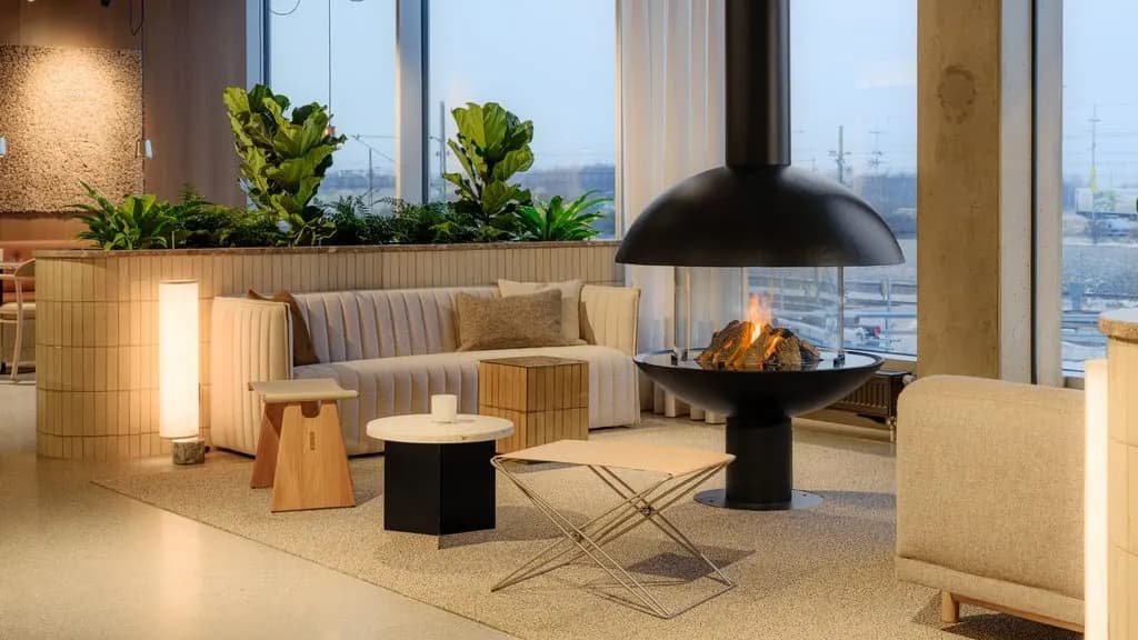 Kontor med panoramautsikt – bild 2