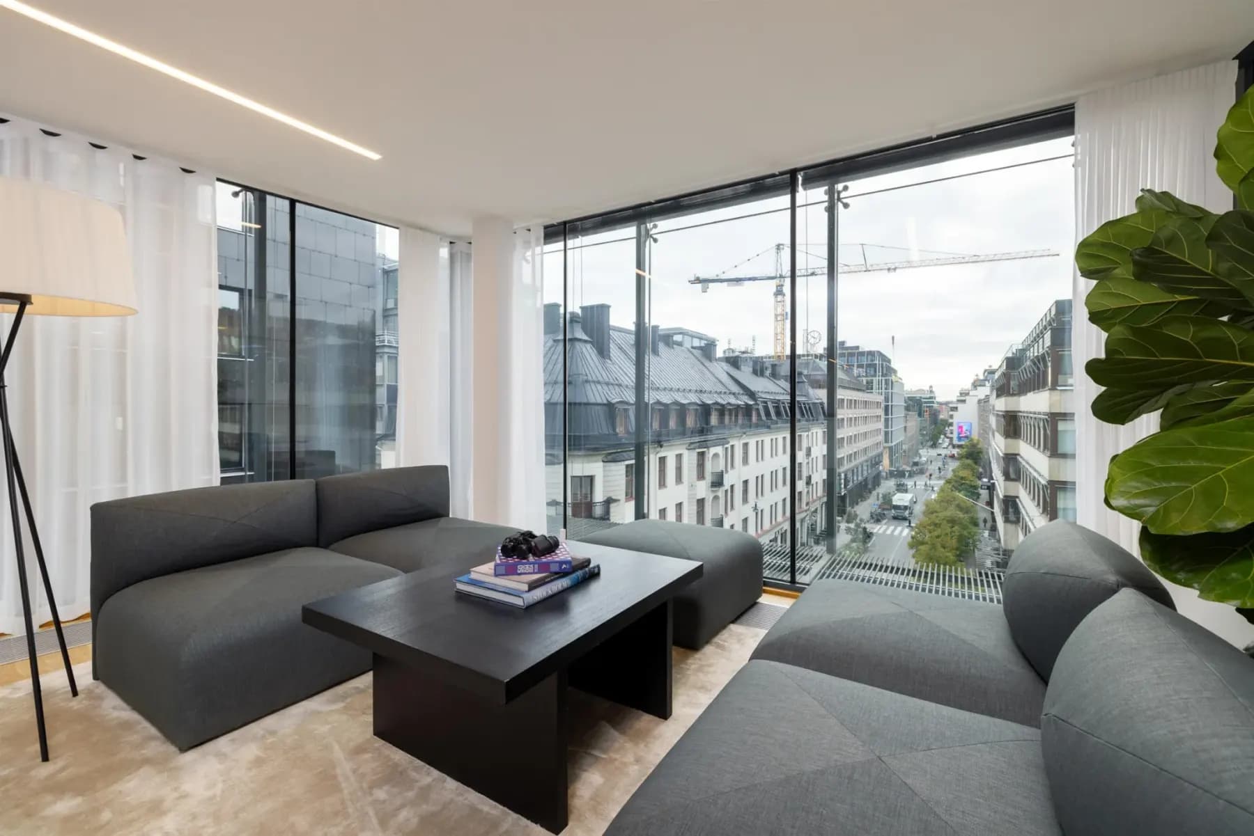 Regeringsgatan 67, Stockholm – 910-1 105 m²