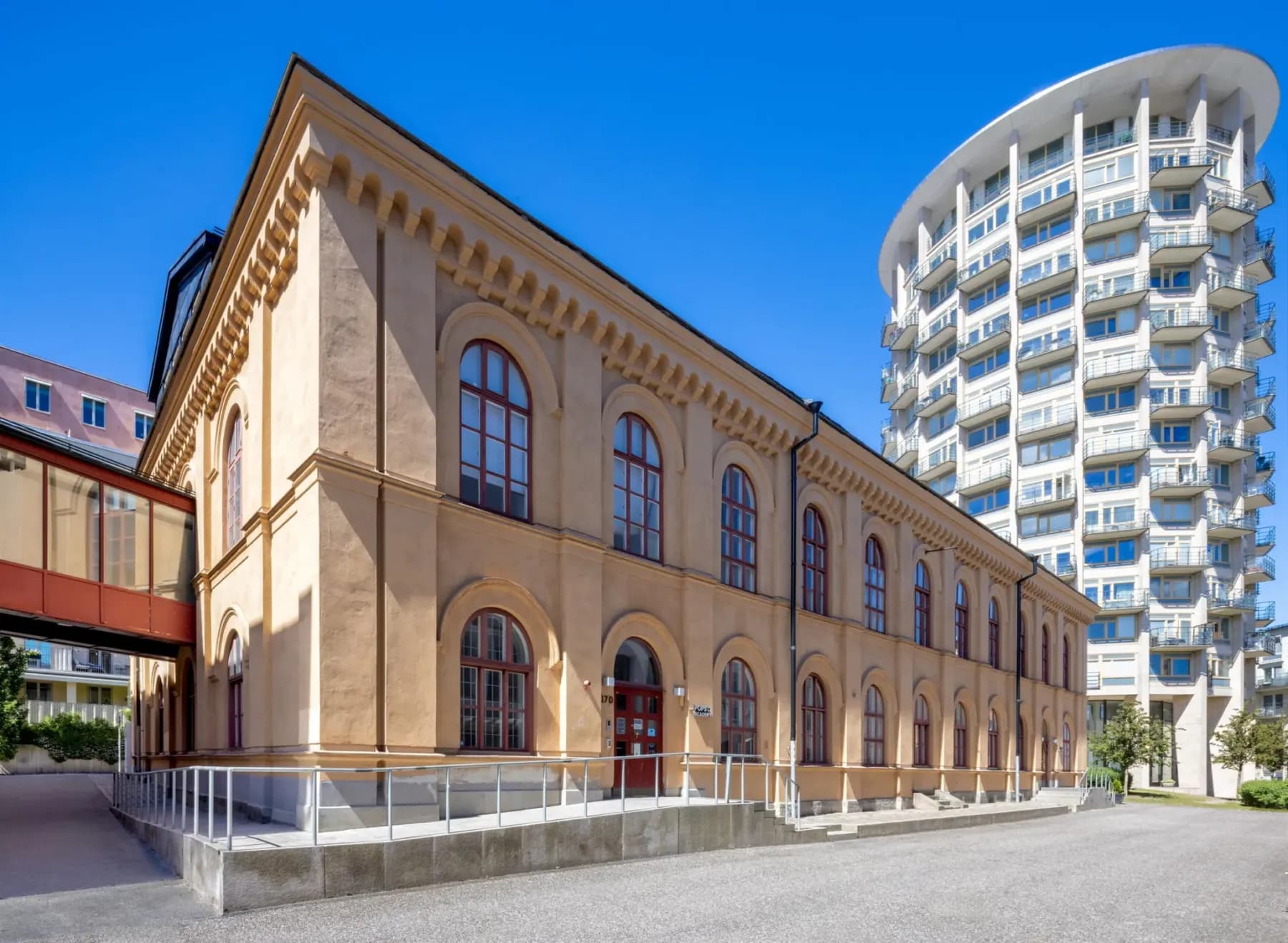 Valhallavägen 117 E – bild 2