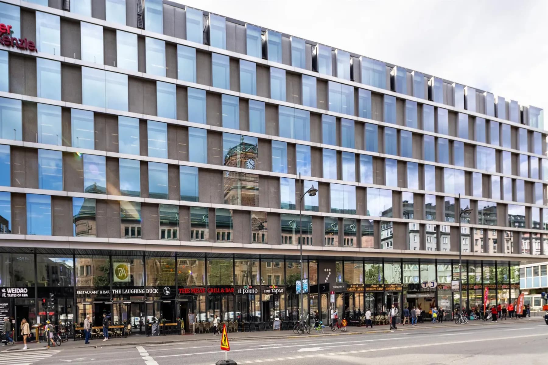 Vasagatan 7, Stockholm – 1 400-2 809 m²