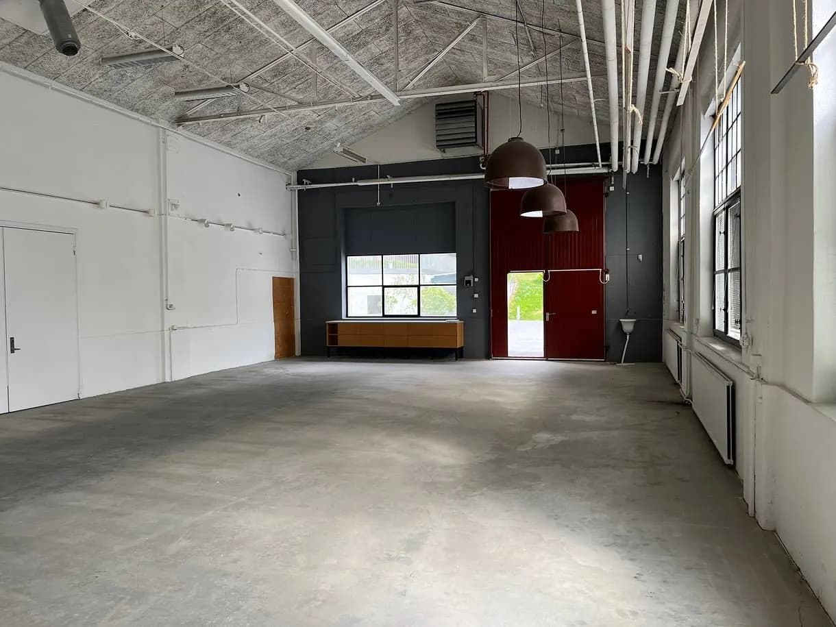Birger Dahlerus väg 10, JÄRFÄLLA – 535 m² – bildgalleri