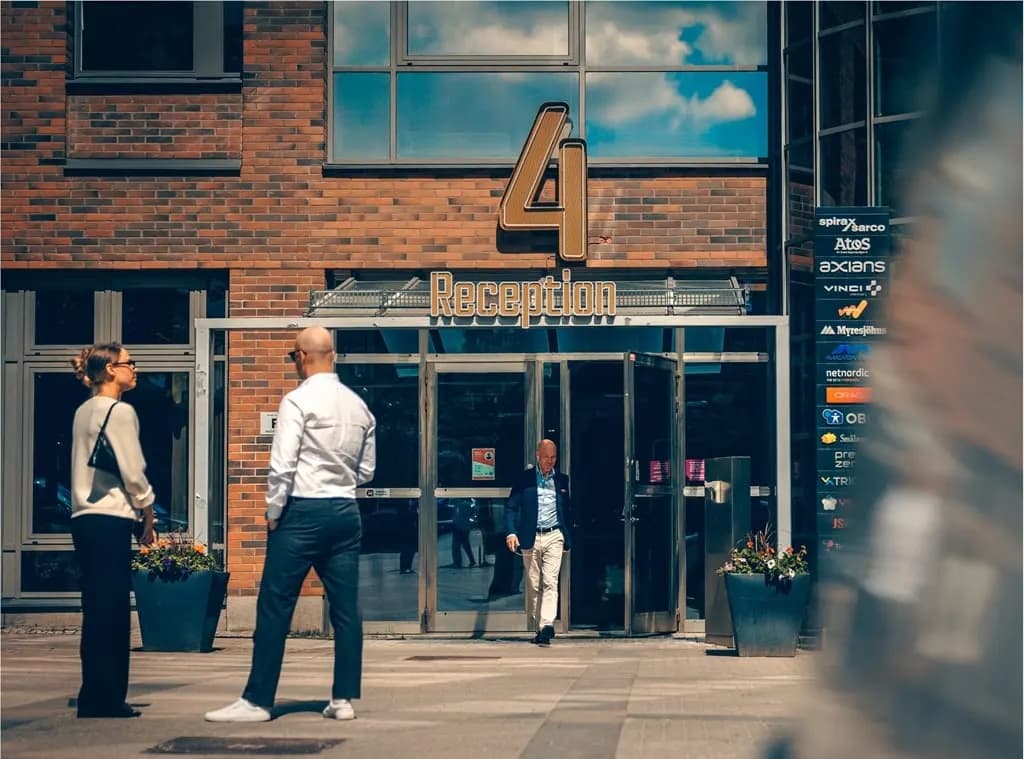 Råsundavägen 4, Solna