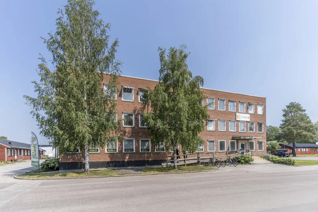 Ljus kontorslokal 94 m²
