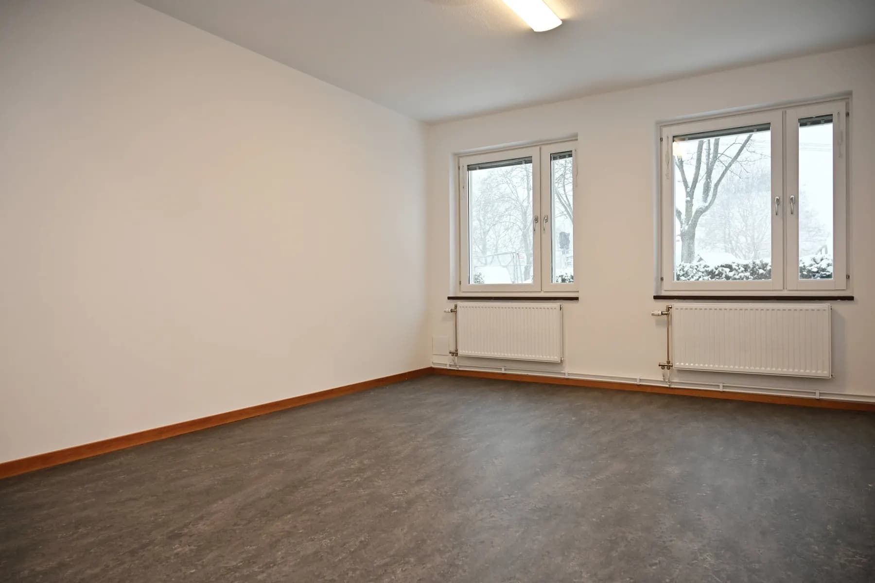 Fin lokal med egen entré! – bild 2