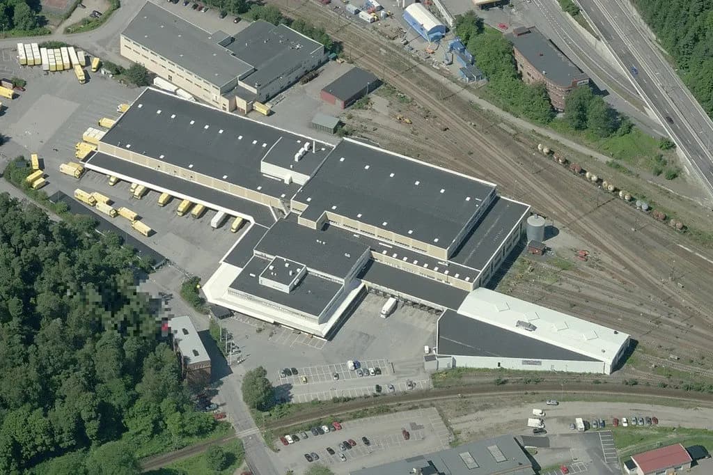 Lokal i lagerfastighet med lasthus – bild 2