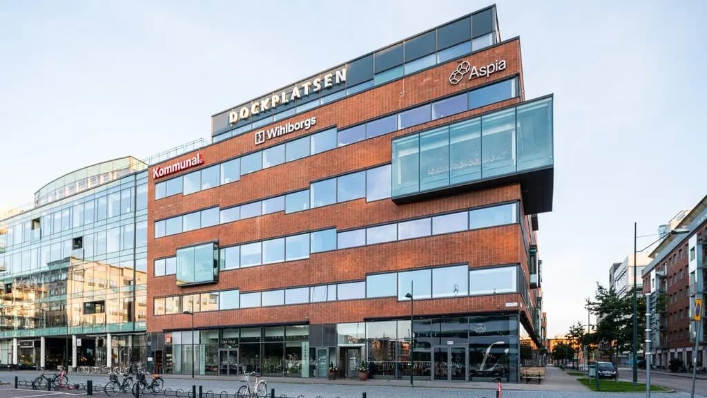 Butik eller kontorslokal i bottenplan i Dockan – bild 2