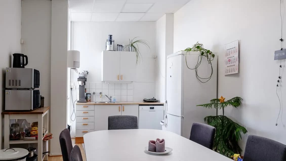 Välplanerat kontor med smart planlösning i Fosie – bild 2