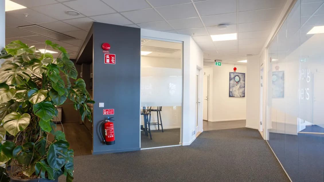 Kontorslokal i Slagthuset med utsikt mot Nyhamnen – bild 2