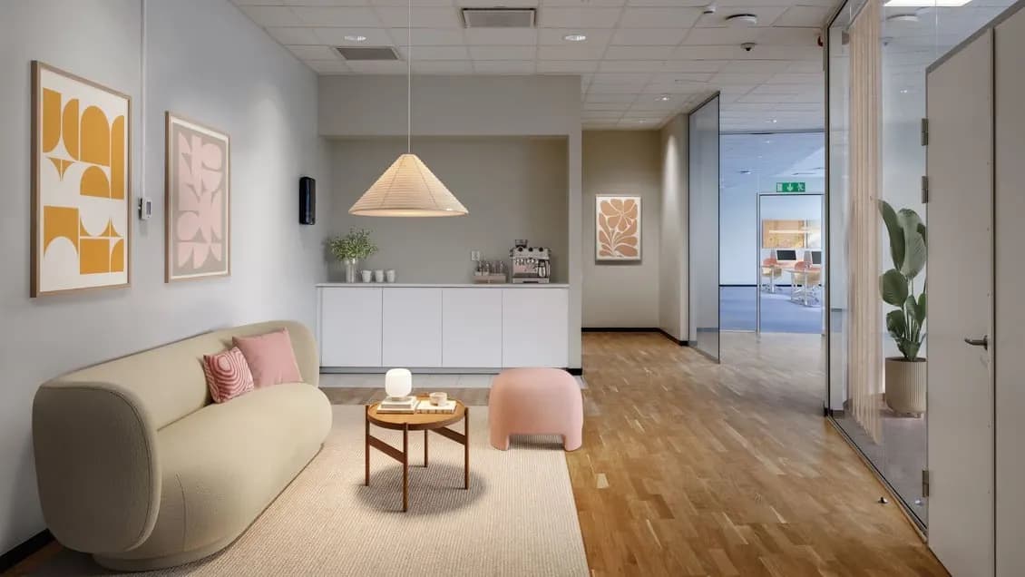 Kontor med utsikt, ljus och läge i toppklass! – bild 2