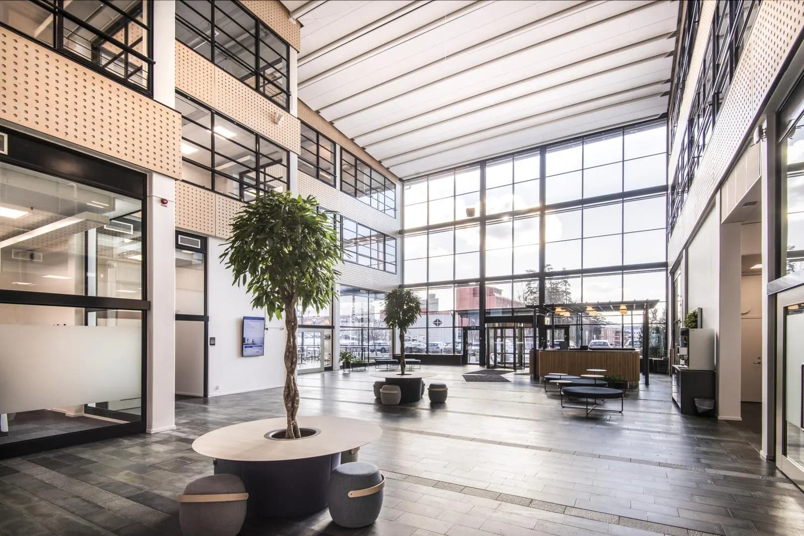 Torshamnsgatan 44, Stockholm – 970 m²