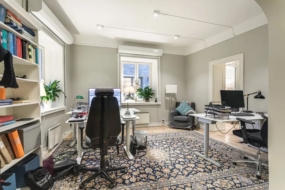 Charmigt och renoverat kontor i hjärtat av Gamla stan – bild 2