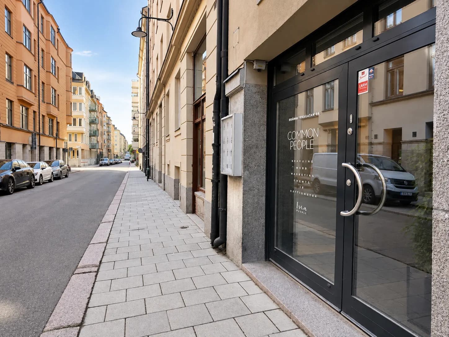 Unik och karaktärsfull lokal på Södermalm – bild 2