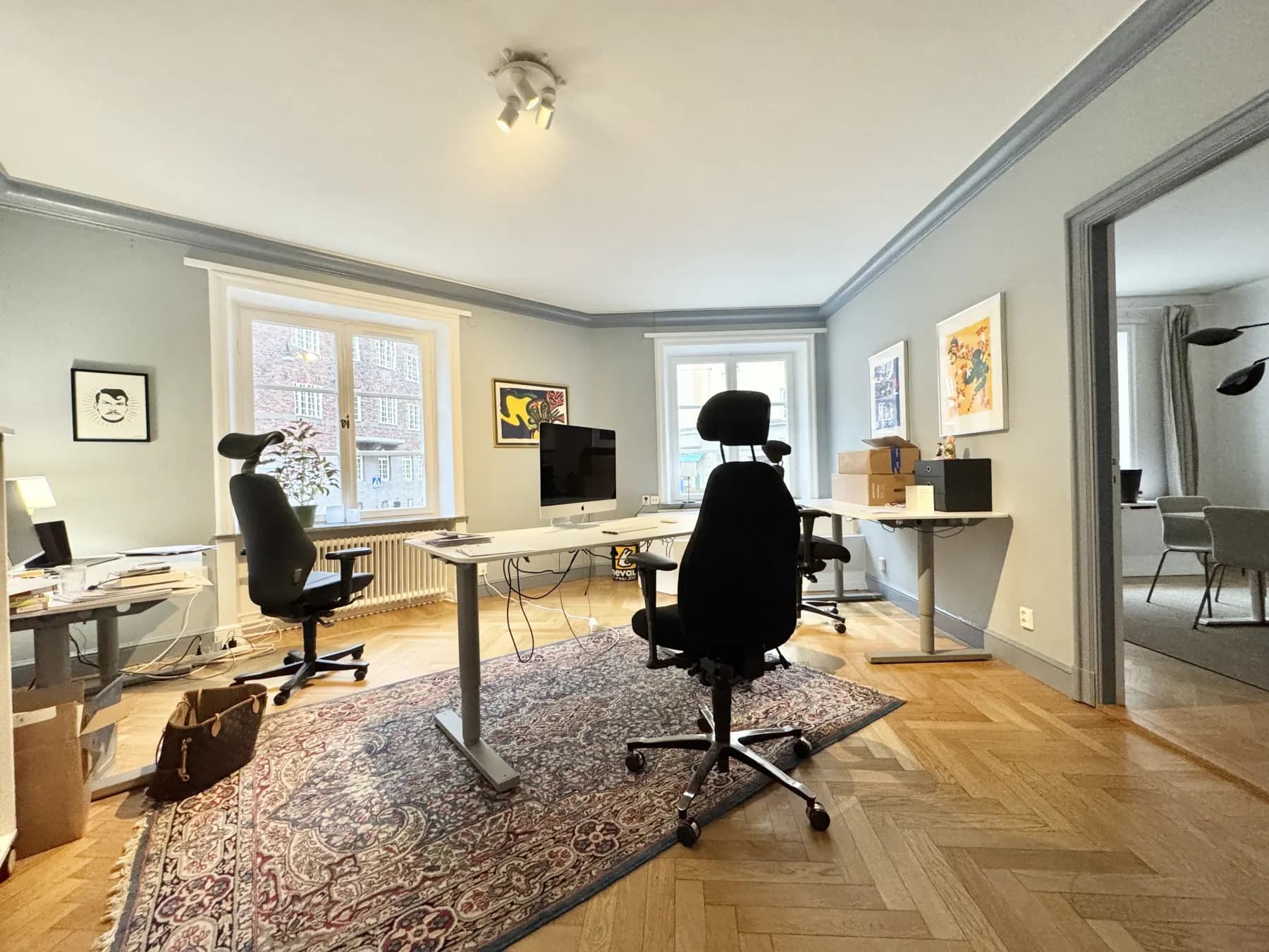Ljust kontor i modern standard på Östermalmsgatan 90