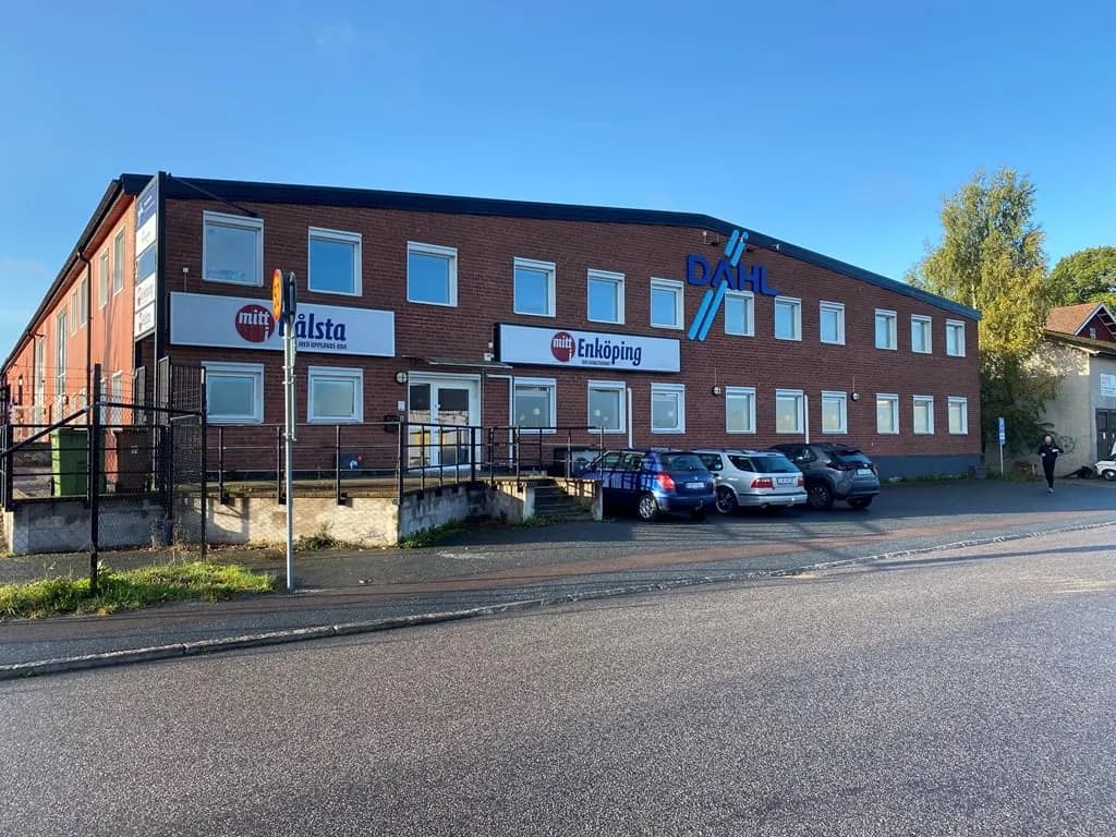 Östra Järnvägsgatan 8, Enköping
