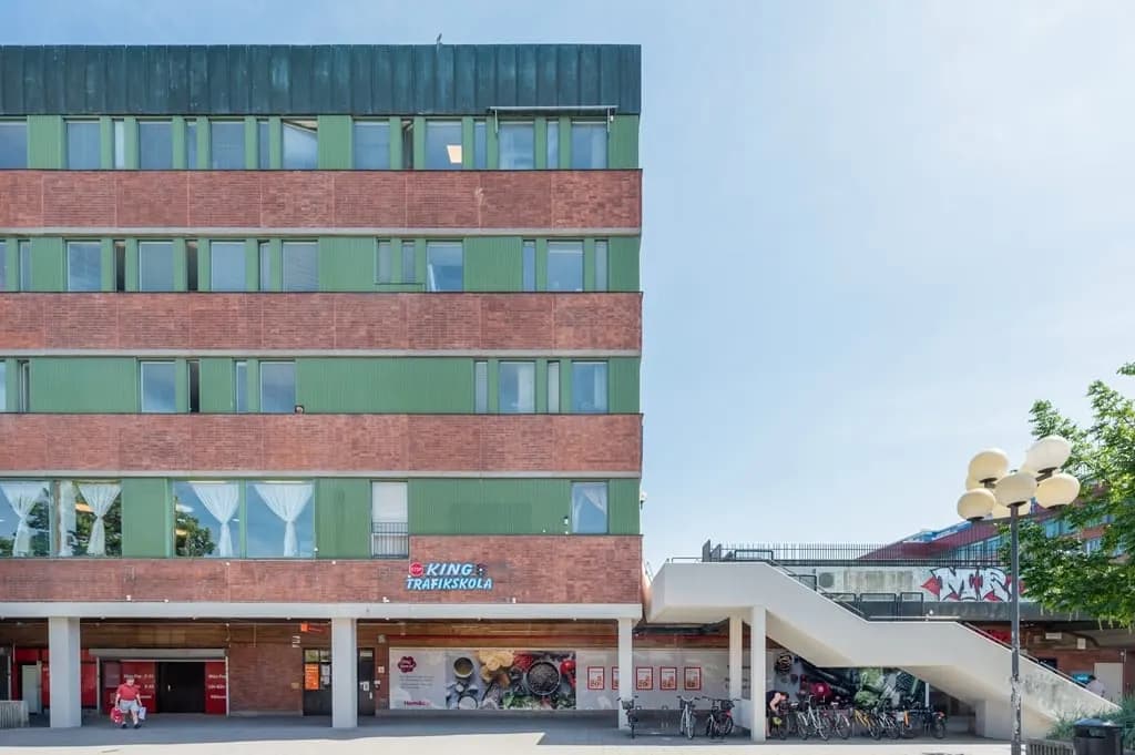 Bredängstorget 5, 3 trappor, Stockholm – bild 2