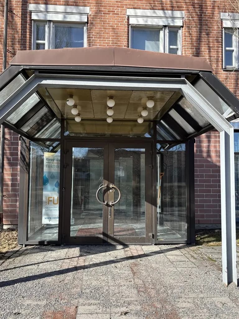 Johanneslundsvägen 3, Upplands Väsby – 390 m²