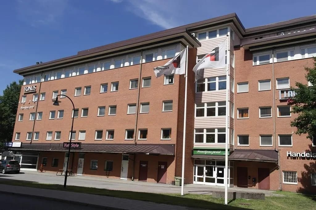 Aniaraplatsen 4-6, Sollentuna