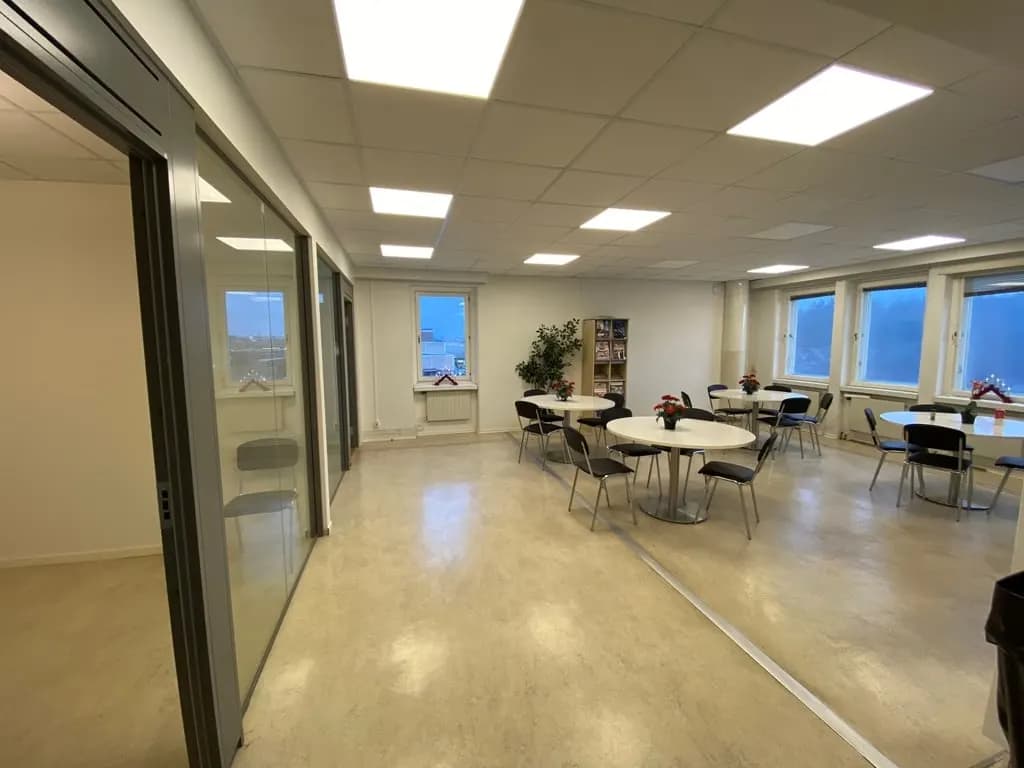 Linta Gårdsväg 5, Stockholm – bild 2