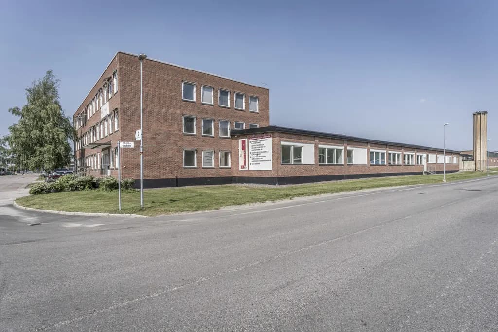 Lokal i markplan om 170 m² – bild 2