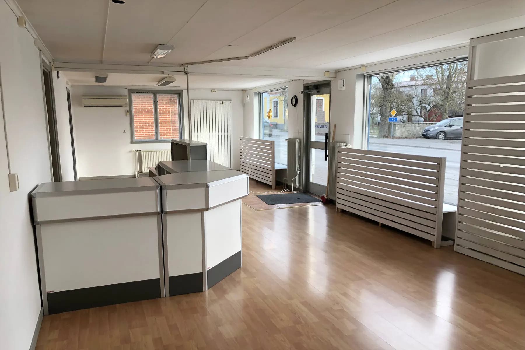 Fin lokal med stora skyltfönster! – bild 2