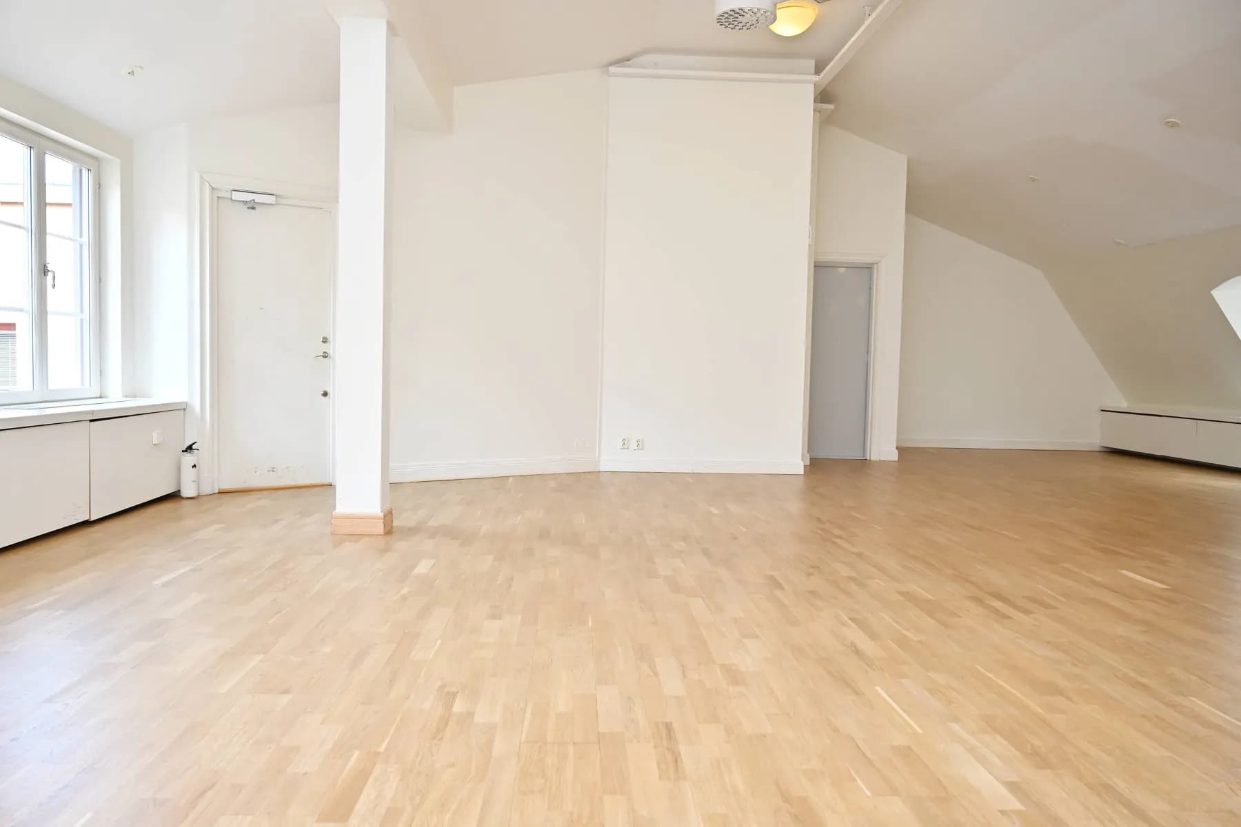 Nyrenoverat kontor i hjärtat av City! – bild 2