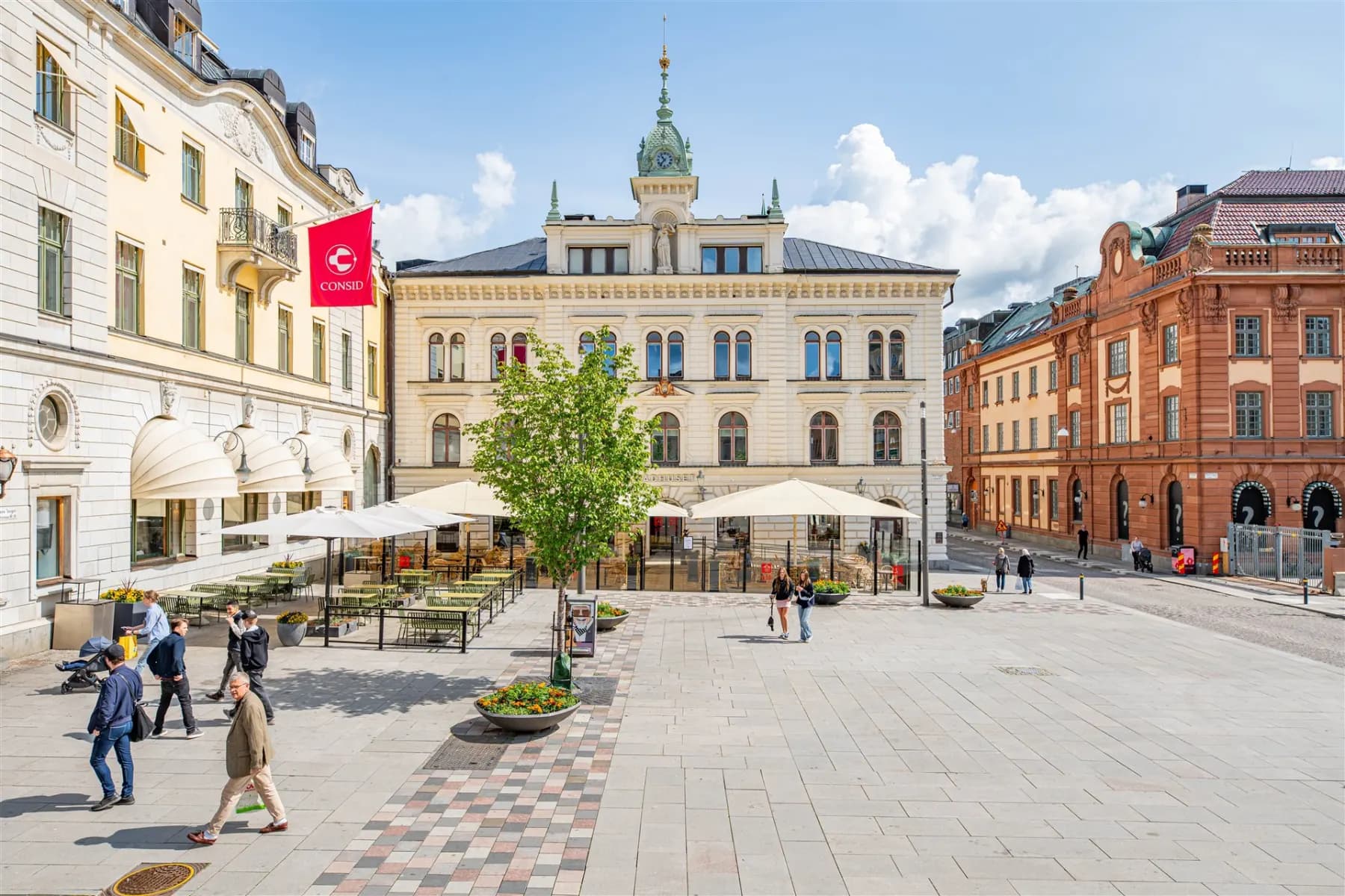 Vaksalagatan 2, Uppsala – 10-2 400 m²