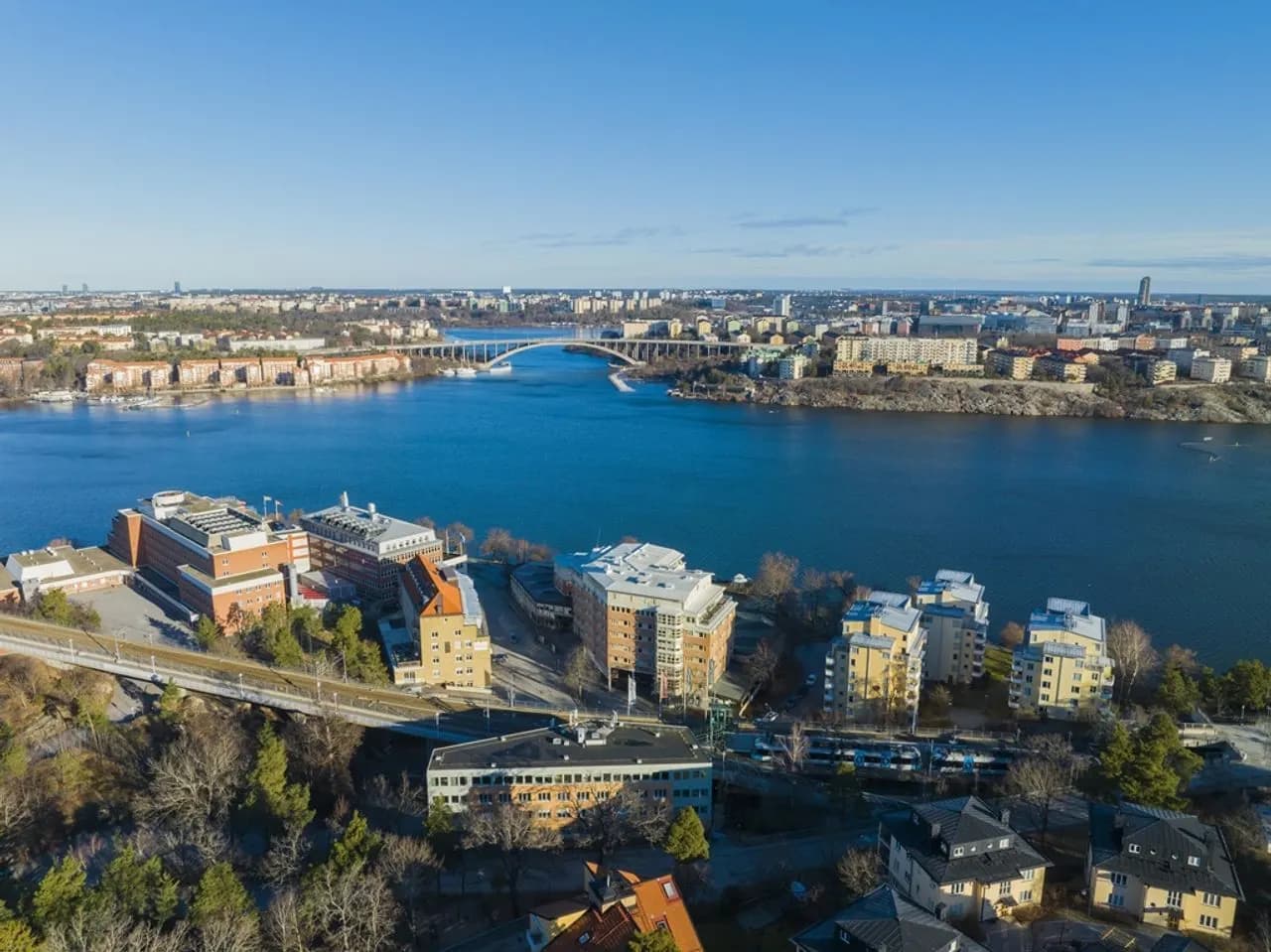 Segelbåtsvägen 7, Stockholm – 325 m²