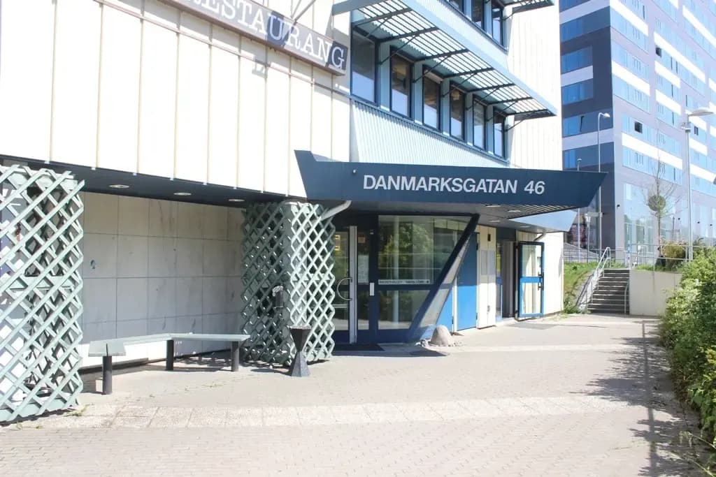 Ljus och trivsam lokal med toppläge i Kista – perfekt för kontor eller vårdverksamhet. – bild 2