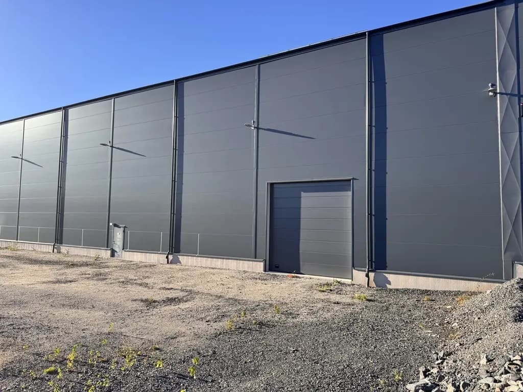 Modern logistik-, lager- och produktionslokal med 11 meters takhöjd – Brännbacken, Österåker