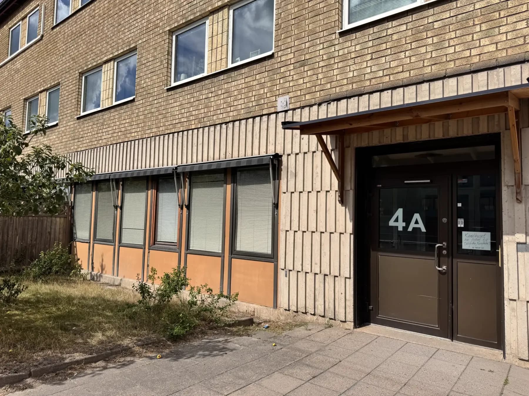 Lokal för vård, daglig verksamhet och kontor i centralt läge invid Åkersbega Centrum. – bild 2
