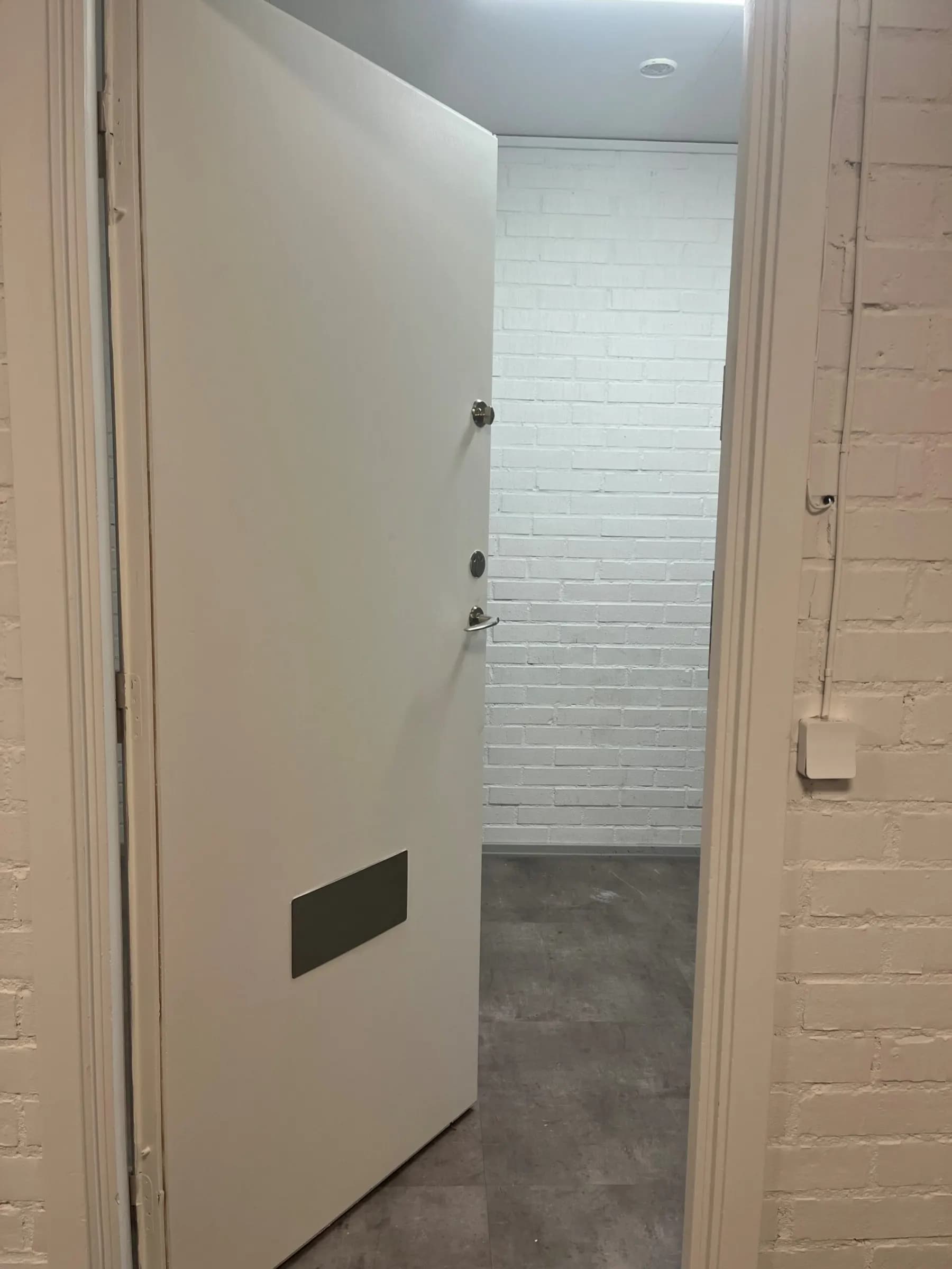 Klangfärgsgatan 23 – ljus kontorslokal i Grimmered – bild 2