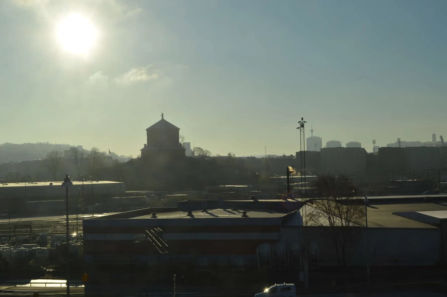 Trivsam lokal vid Göta älv med gemensamma ytor – bild 2