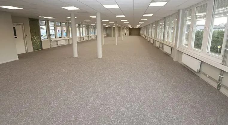 Nyrenoverad kontorslokal nära Backaplan! – bild 2