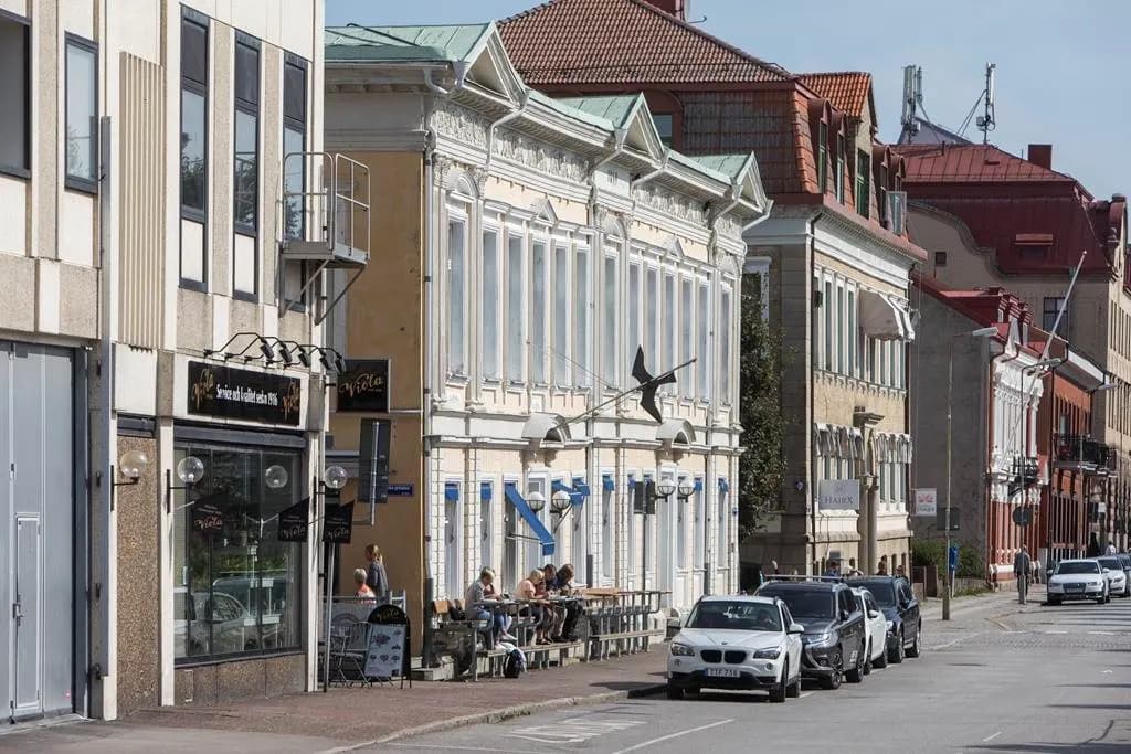 Anpassningsbar kontorslokal på bästa läge i Uddevalla – bild 2