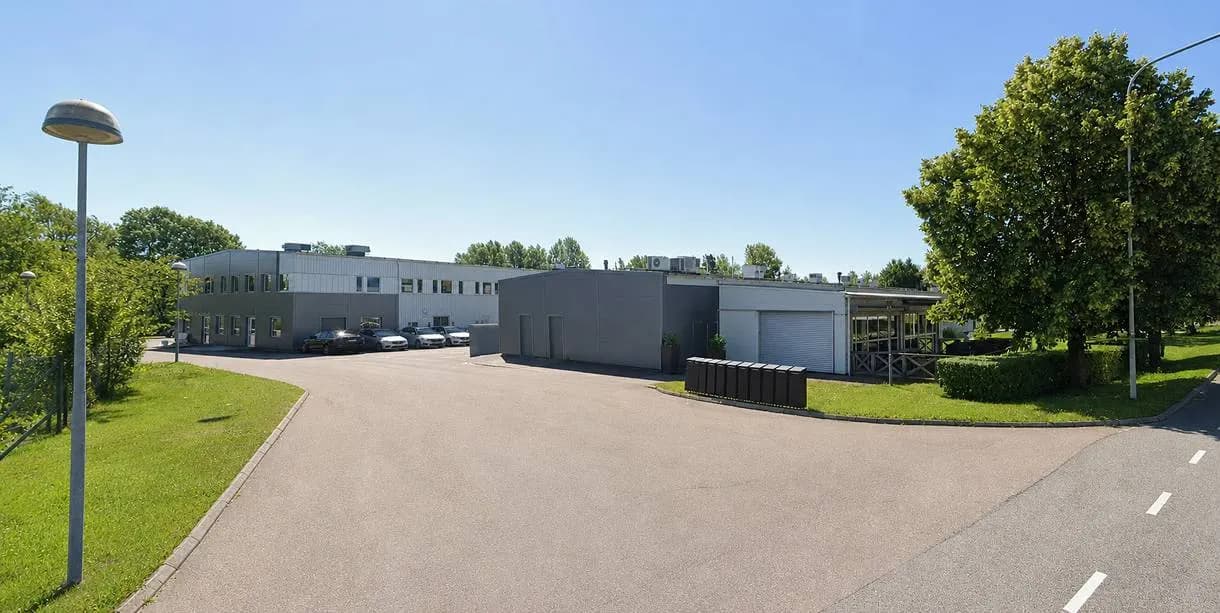 Rymligt kontor i två plan med flexibla arbetsytor i Angered