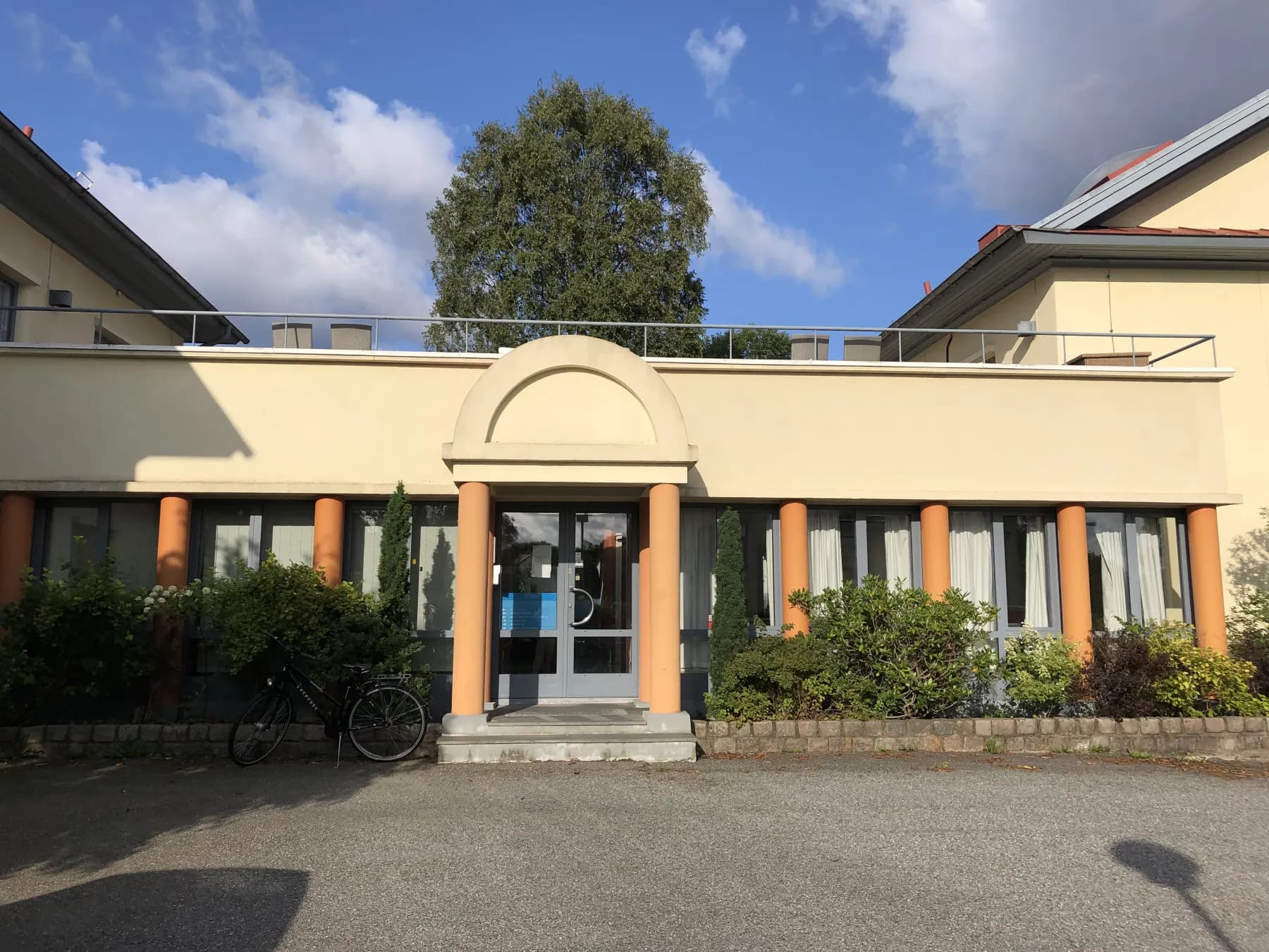 Fin mindre vindslokal, helt nyrenoverad! – bild 2