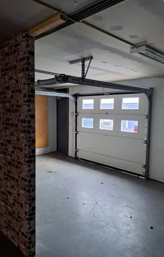 Flexibel butik och servicelokal med lager nära E6 – bild 2