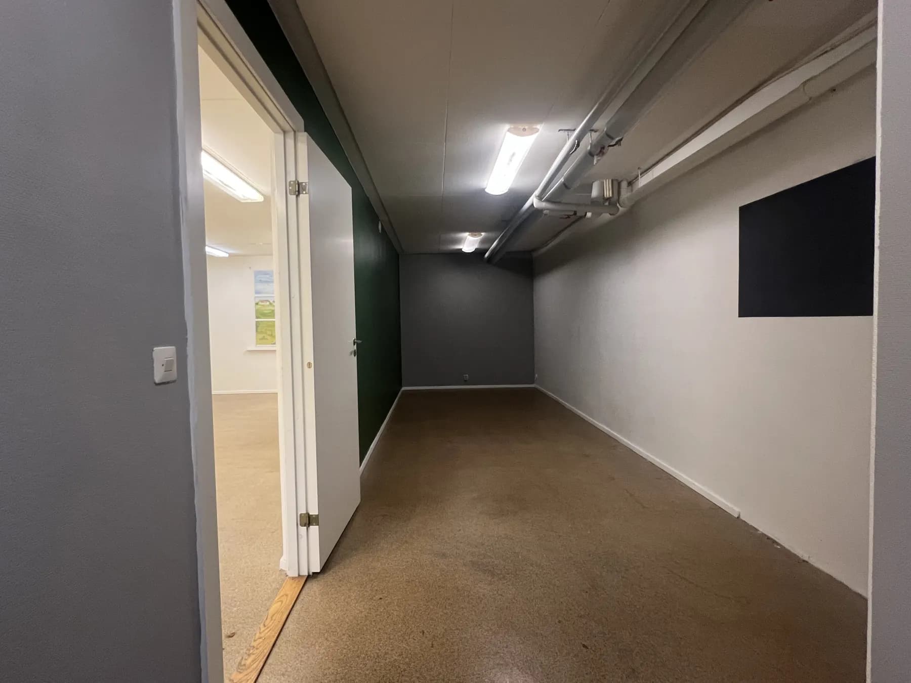Funktionellt lager med bra läge på Kavaljersgatan 20 – bild 2