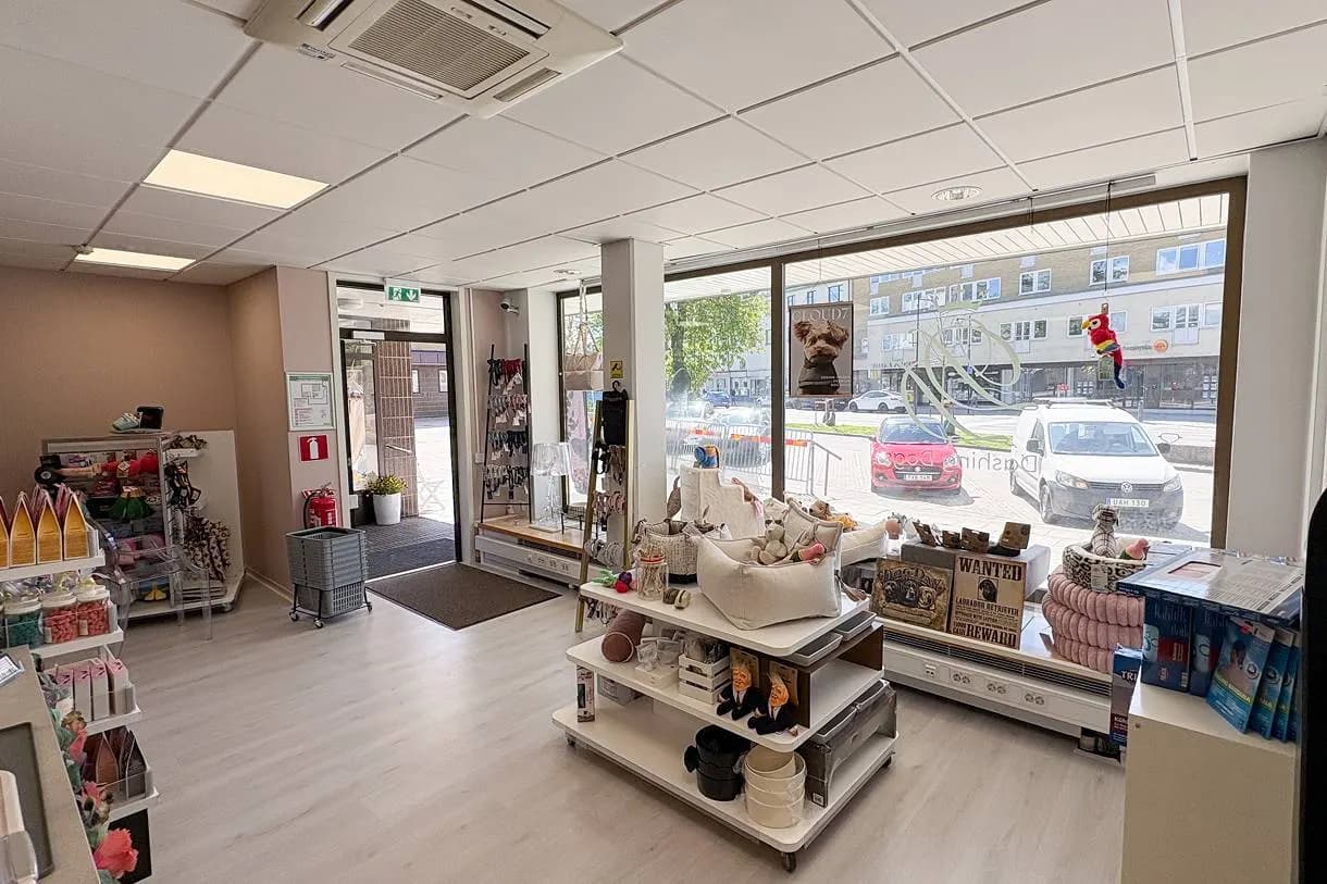 Butikslokal mitt i centrala Kungsbacka – bild 2